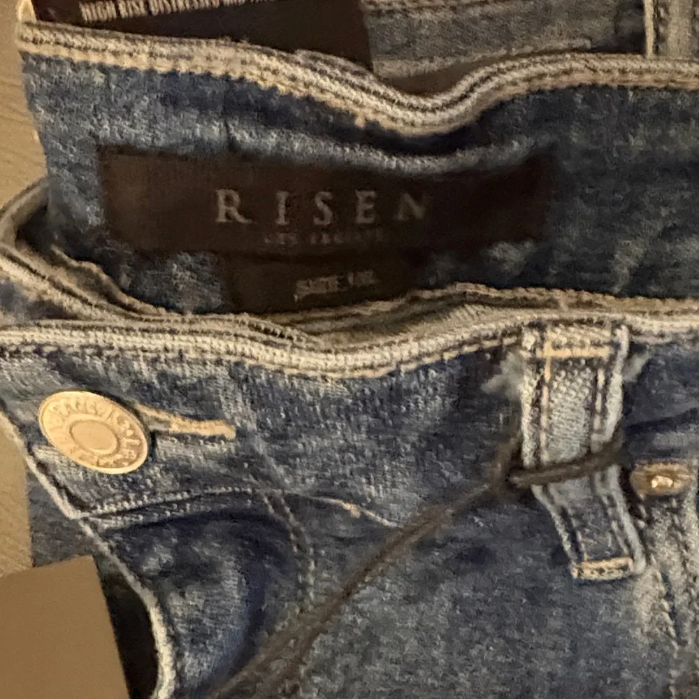 Risen Women's Frayed Hem Denim Shorts - Dark Blue - Picture 4 of 4